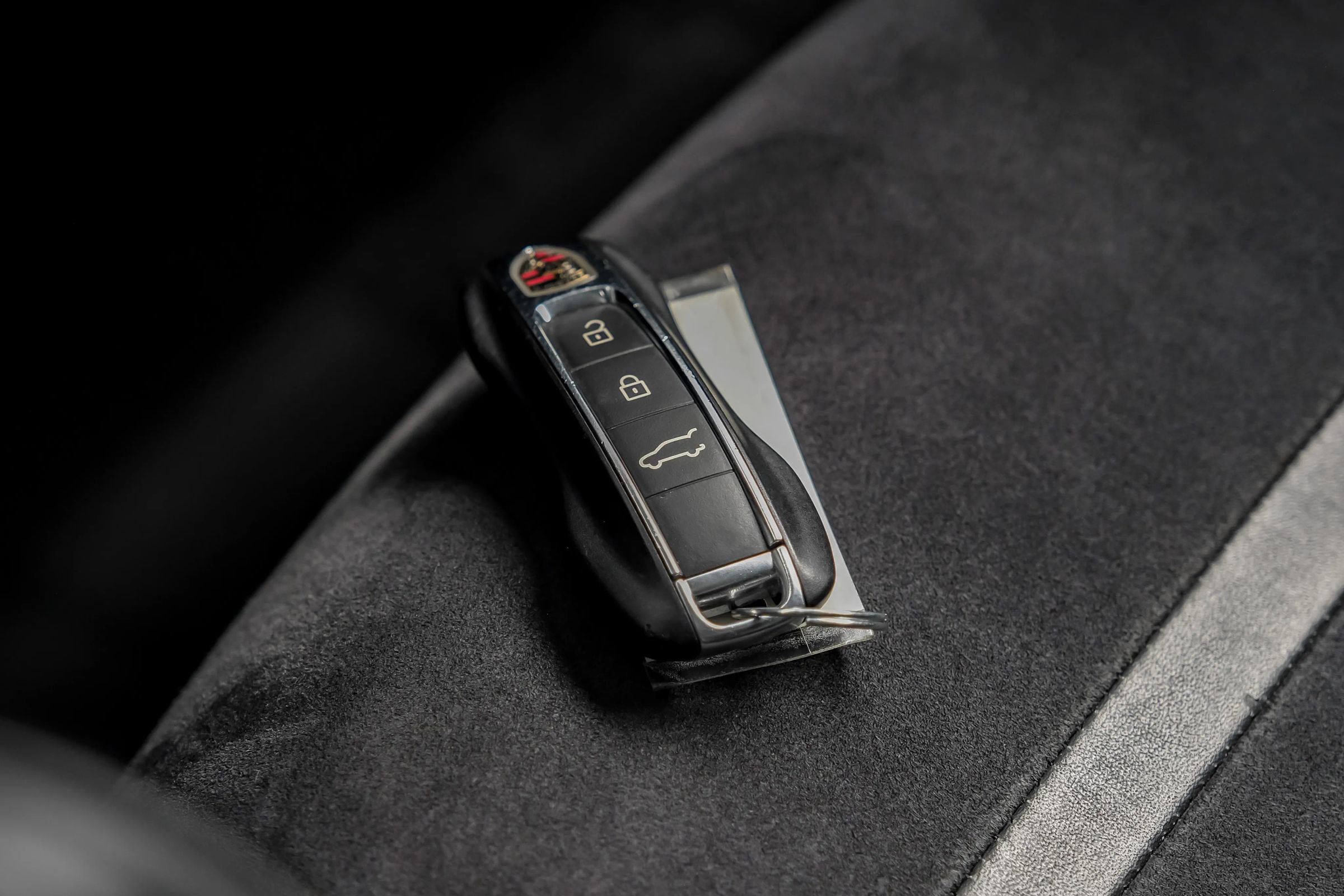 Used 2021 Porsche Cayenne GTS w/ Premium Package AWD/4WD image 73