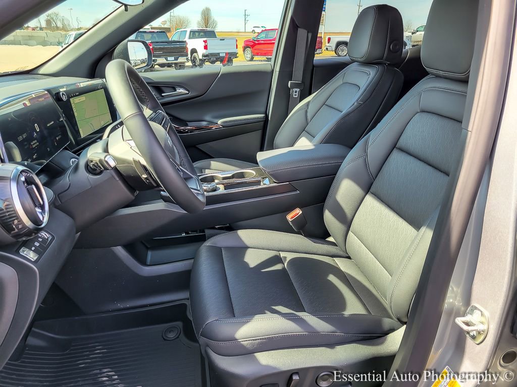 New 2026 Chevrolet Equinox LT w/ Convenience Package II image 8