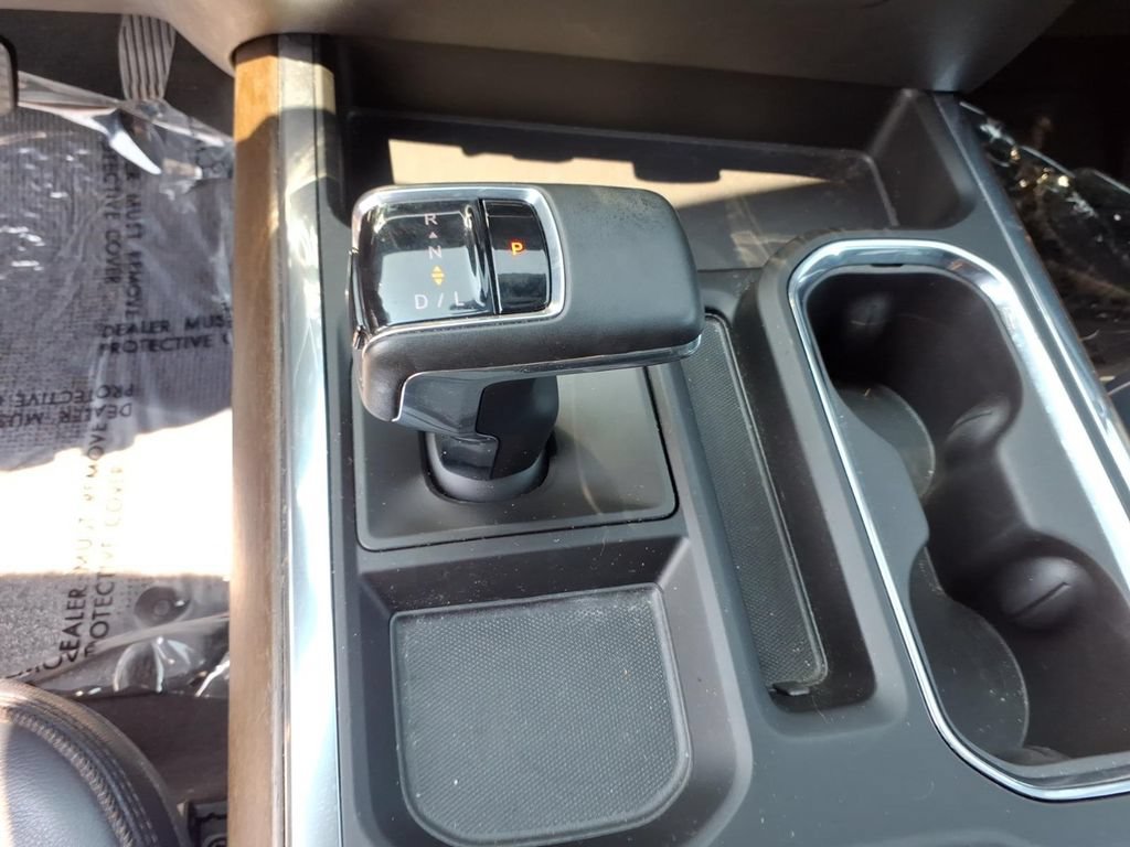 Used 2023 Chevrolet Silverado 1500 High Country AWD/4WD image 13