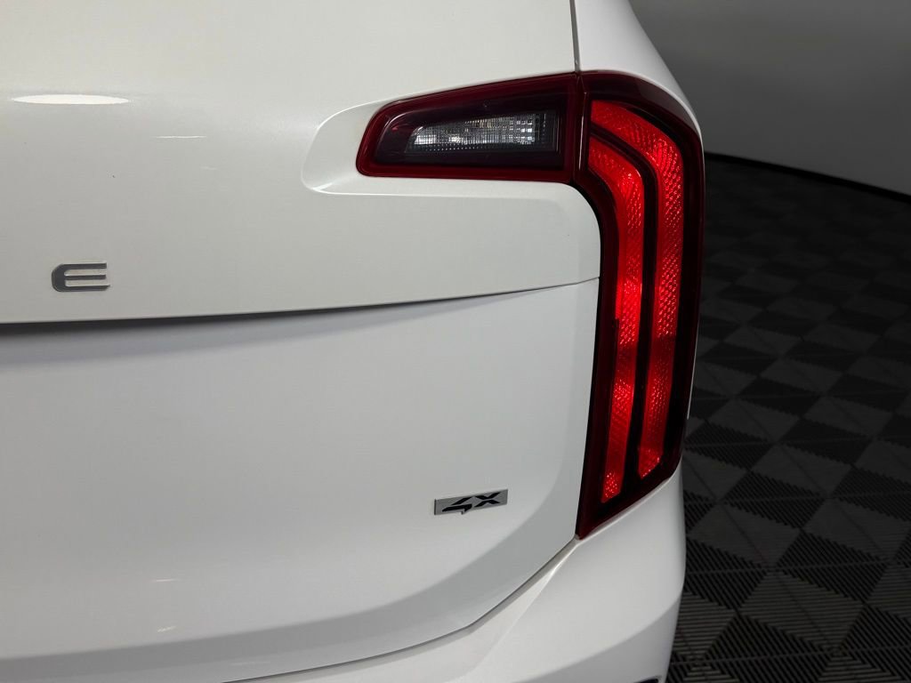 Used 2024 Kia Telluride S image 11
