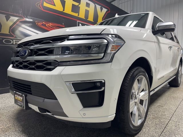 Used 2024 Ford Expedition Max Platinum image 2