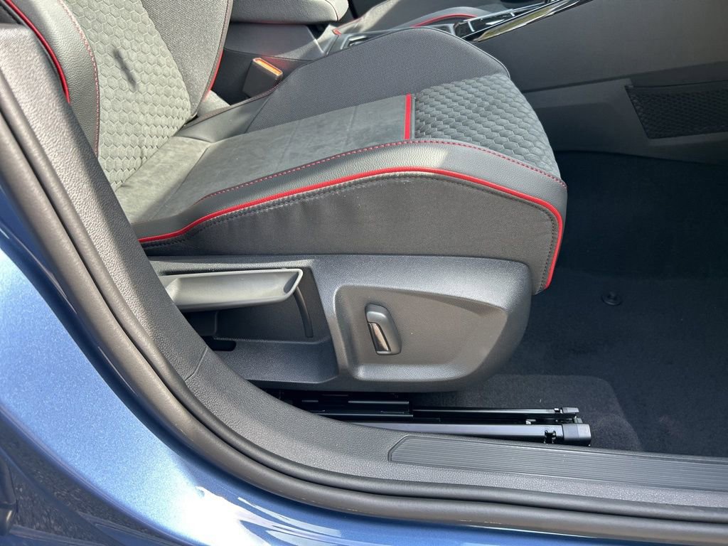 New 2026 Volkswagen GTI SE FWD image 44