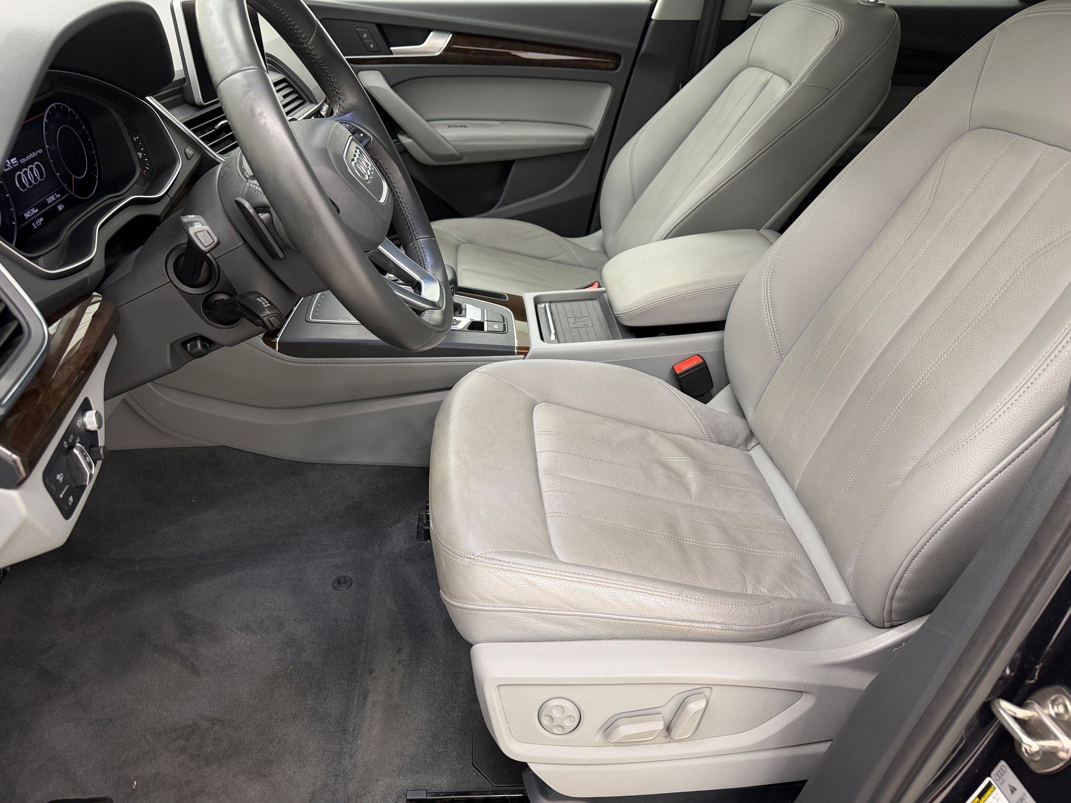 Used 2019 Audi Q5 Prestige w/ Prestige Package AWD/4WD image 5