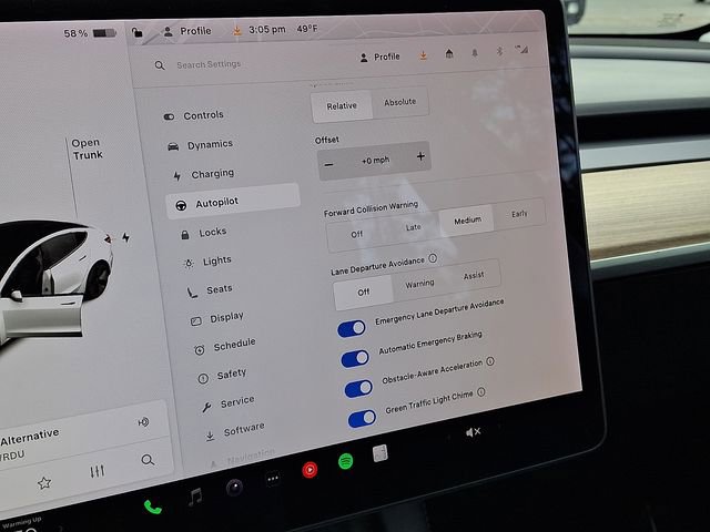 Used 2021 Tesla Model 3 Standard Range Plus image 27