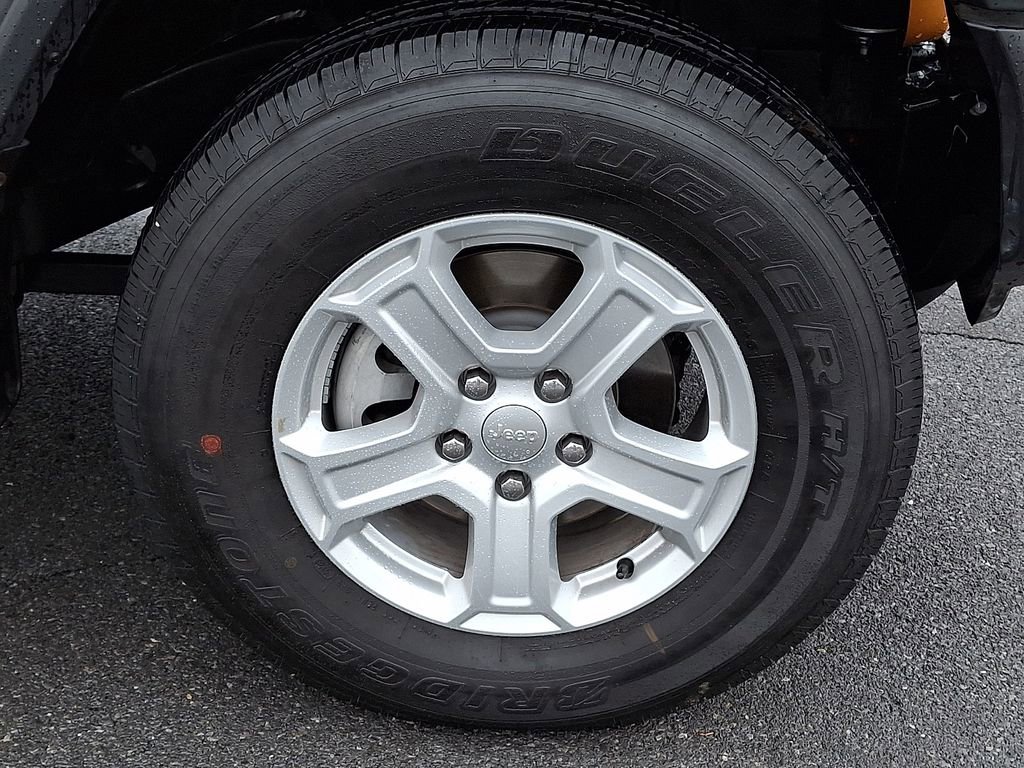 Used 2021 Jeep Wrangler Sport S image 11