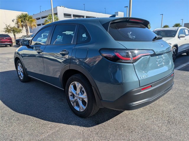 Used 2025 Honda HR-V LX image 4