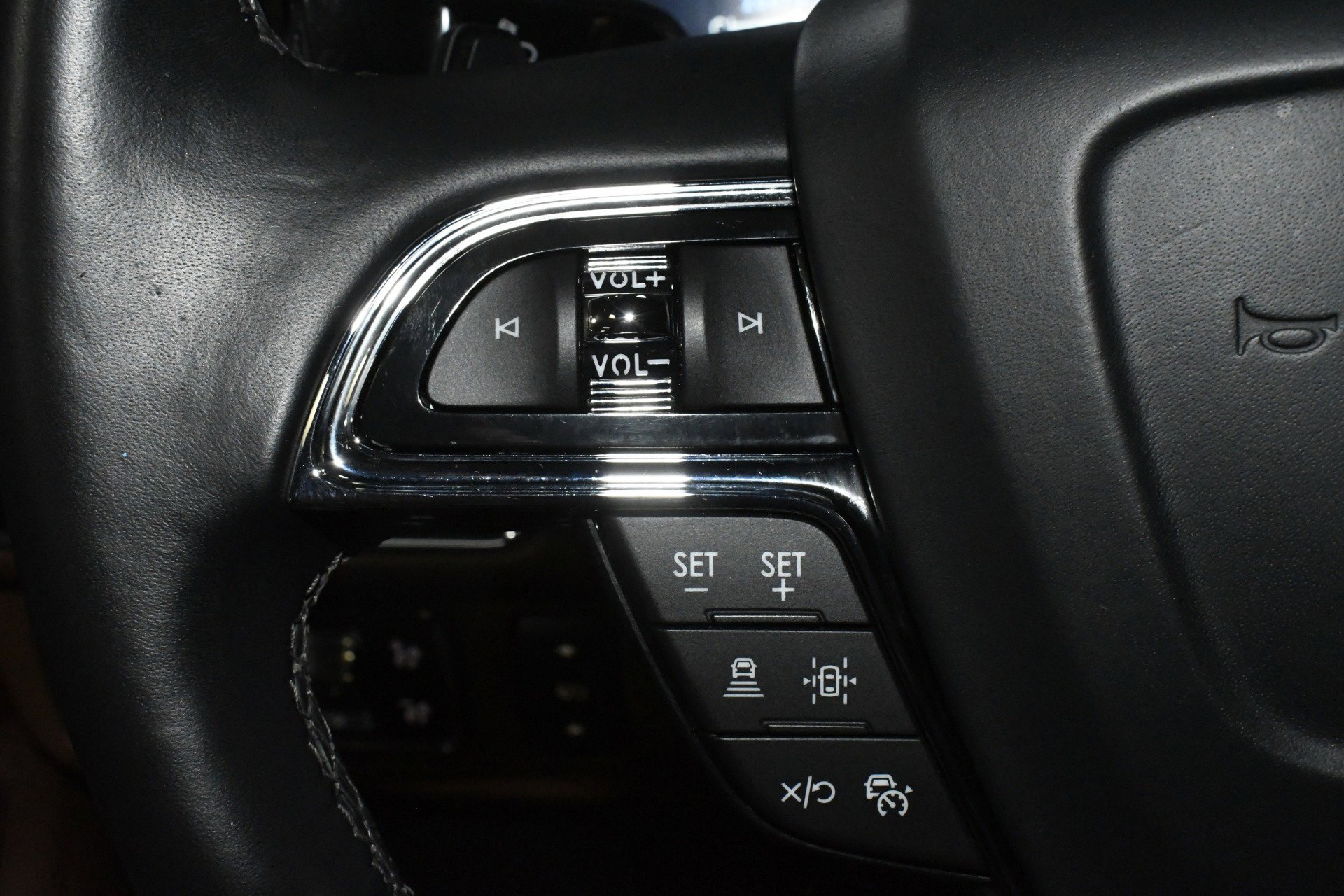 Used 2023 Lincoln Navigator Reserve image 31