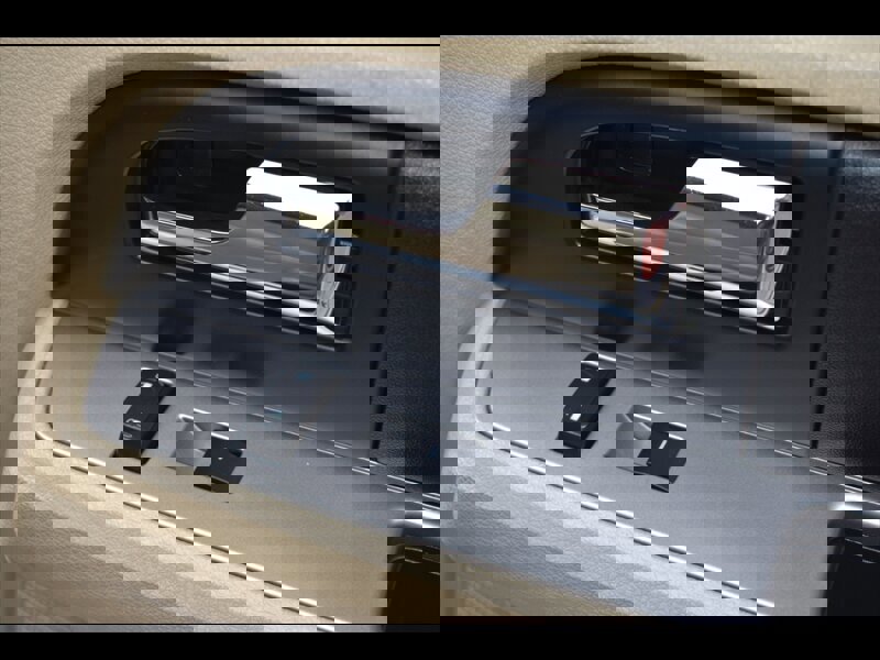 Used 2015 Ford Expedition XL image 33