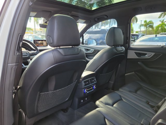 Used 2018 Audi Q7 2.0T Premium Plus w/ Premium Plus Package AWD/4WD image 9
