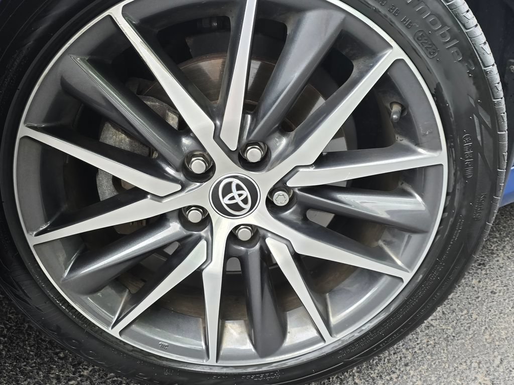 Used 2023 Toyota Camry XLE w/ Cold Weather Package AWD/4WD image 2