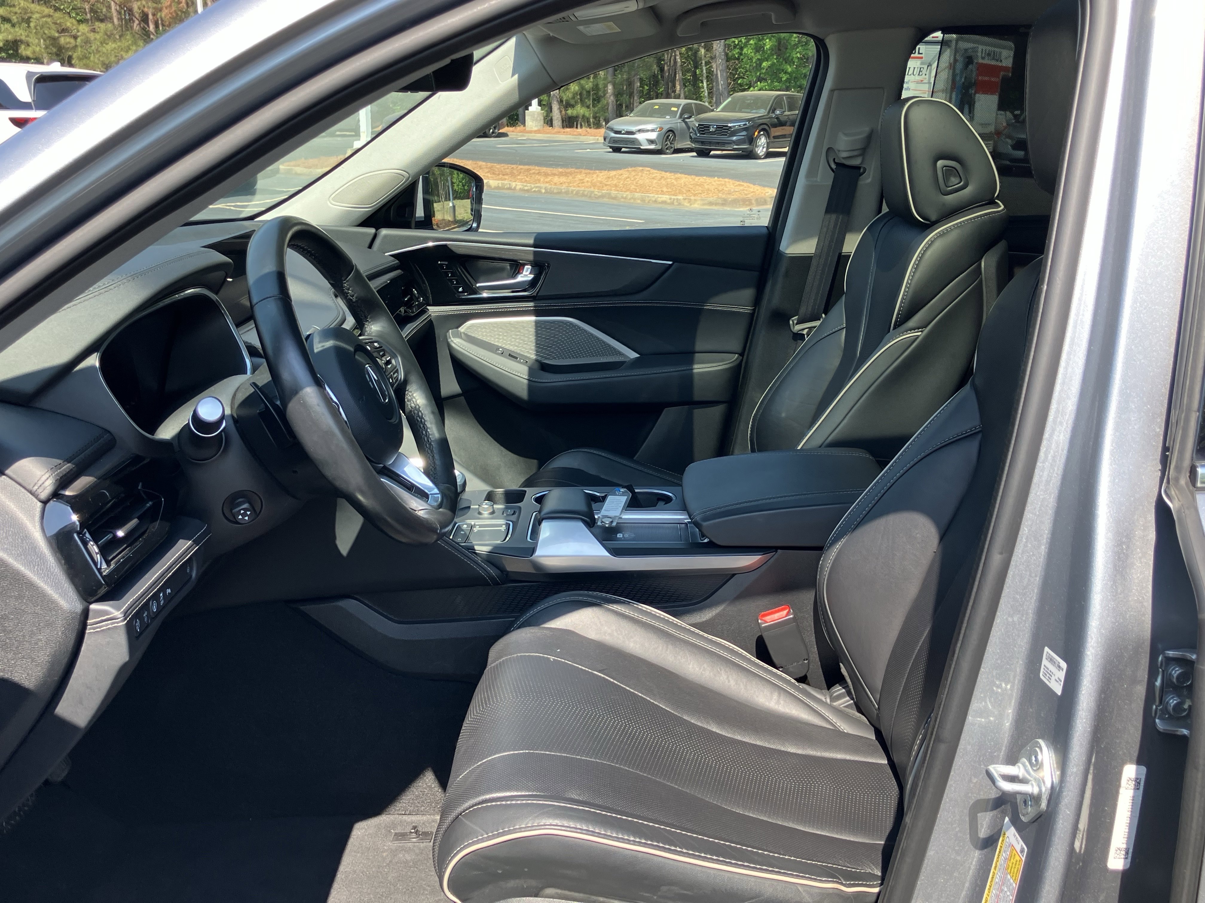 Used 2023 Acura MDX SH-AWD w/ Advance Package image 16