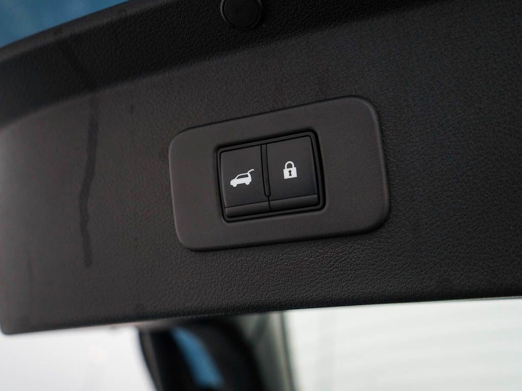 New 2026 Nissan Leaf Platinum+ w/ Illuminated Package image 8