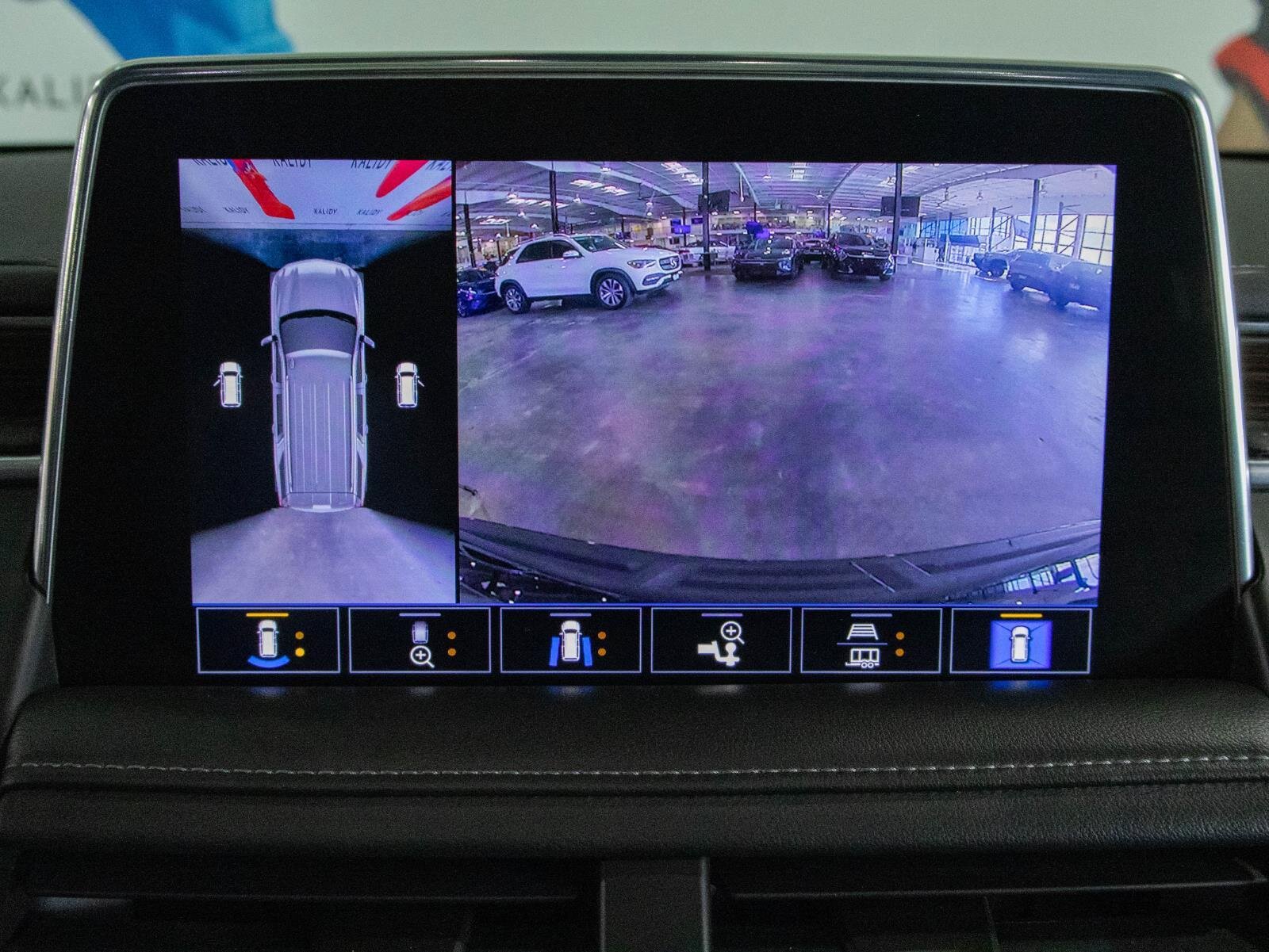 Used 2021 Chevrolet Tahoe Z71 w/ Luxury Package image 6