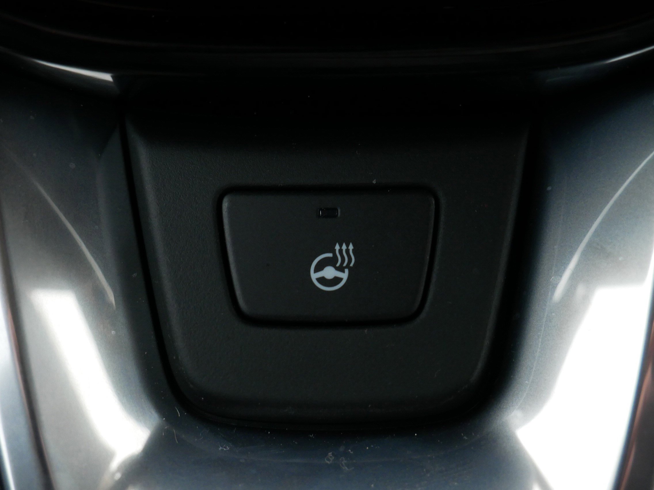 Certified 2025 Honda Accord Touring image 27