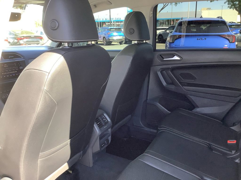 Used 2021 Volkswagen Tiguan SEL image 19