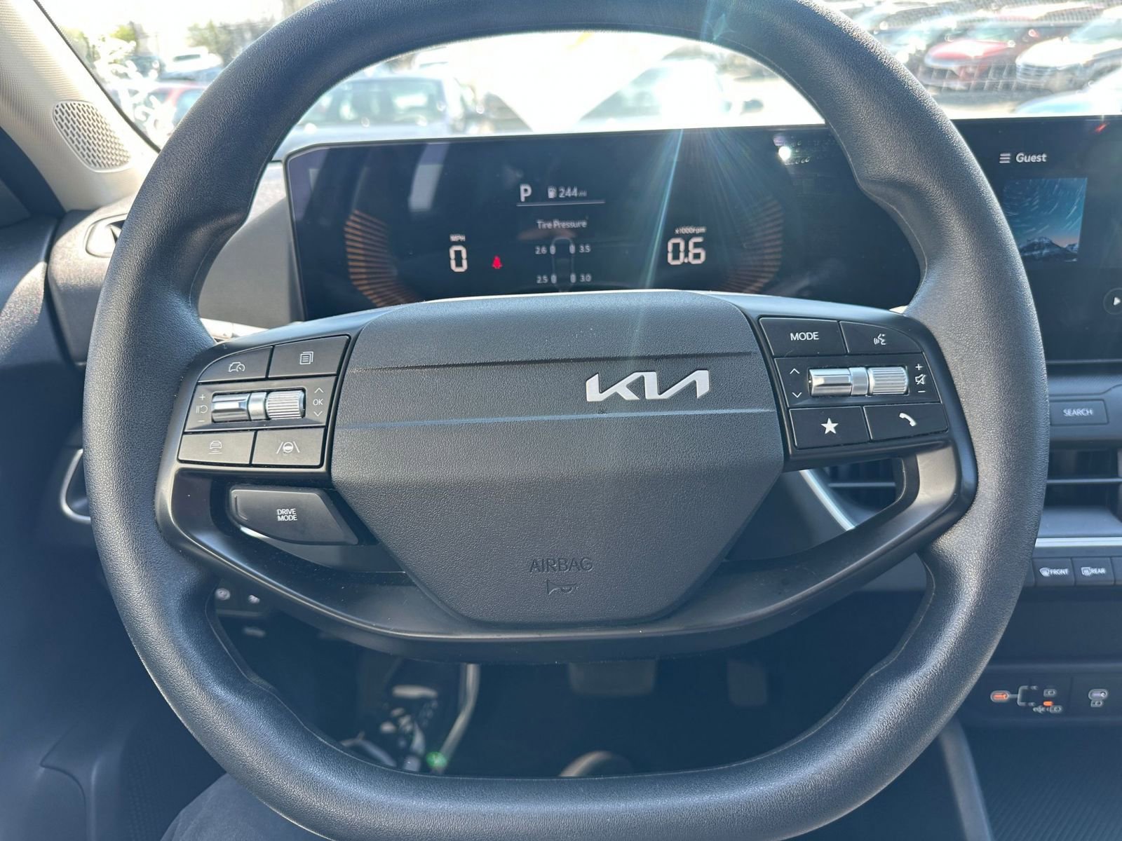 Used 2025 Kia K4 LXS image 25