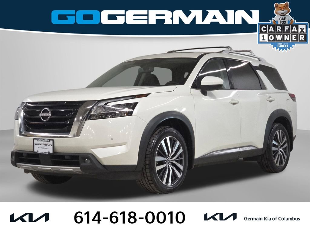 Used 2022 Nissan Pathfinder Platinum w/ Cargo Package image 3