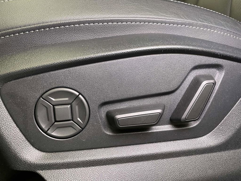 Used 2025 Audi Q7 3.0T Premium Plus image 17