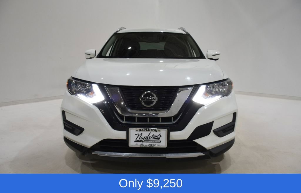 Used 2019 Nissan Rogue SV FWD image 2