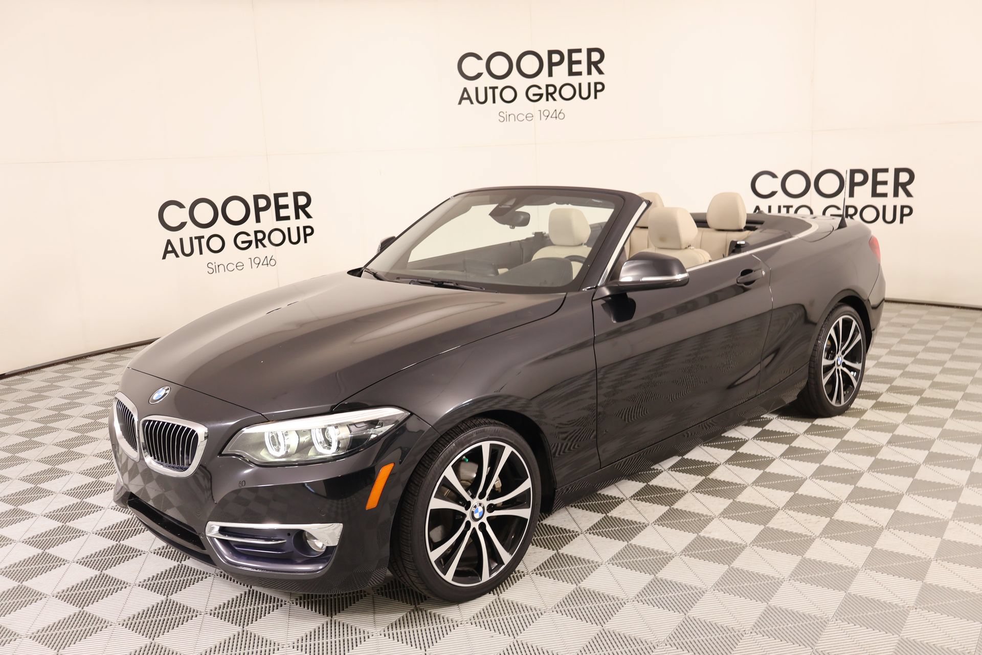 Used 2020 BMW 230i xDrive Convertible w/ Convenience Package AWD/4WD image 11