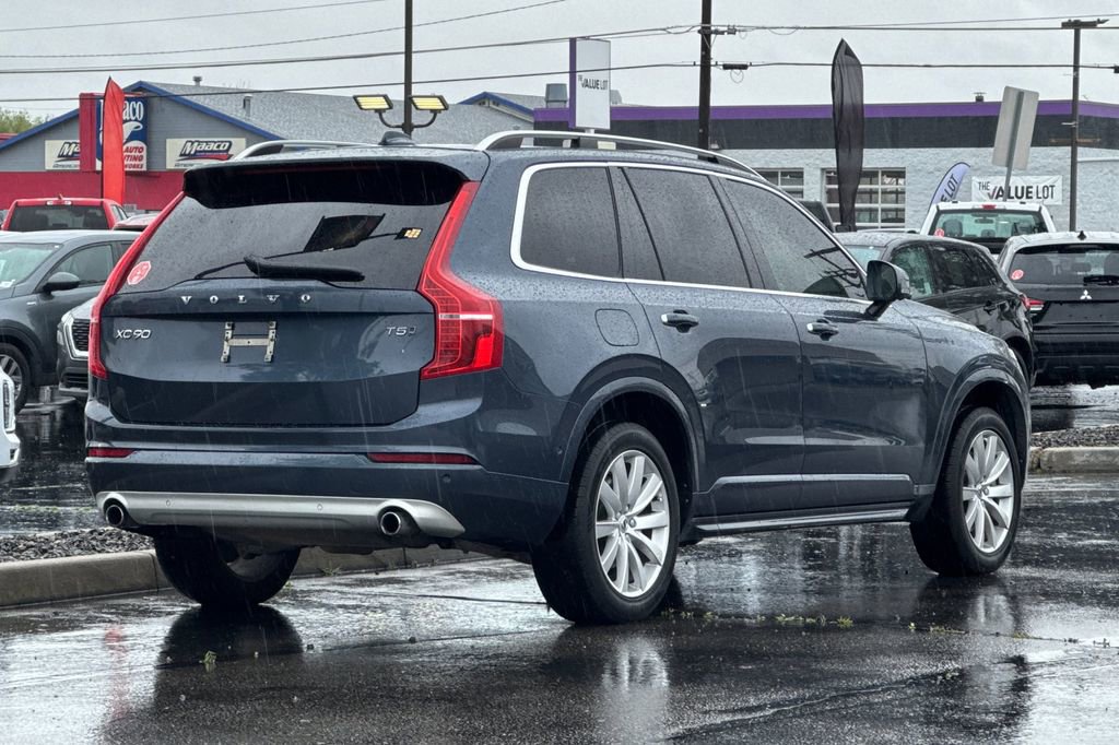 Used 2018 Volvo XC90 T5 Momentum w/ Convenience Package image 4