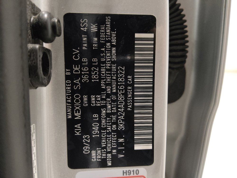 Used 2023 Kia Rio LX image 33