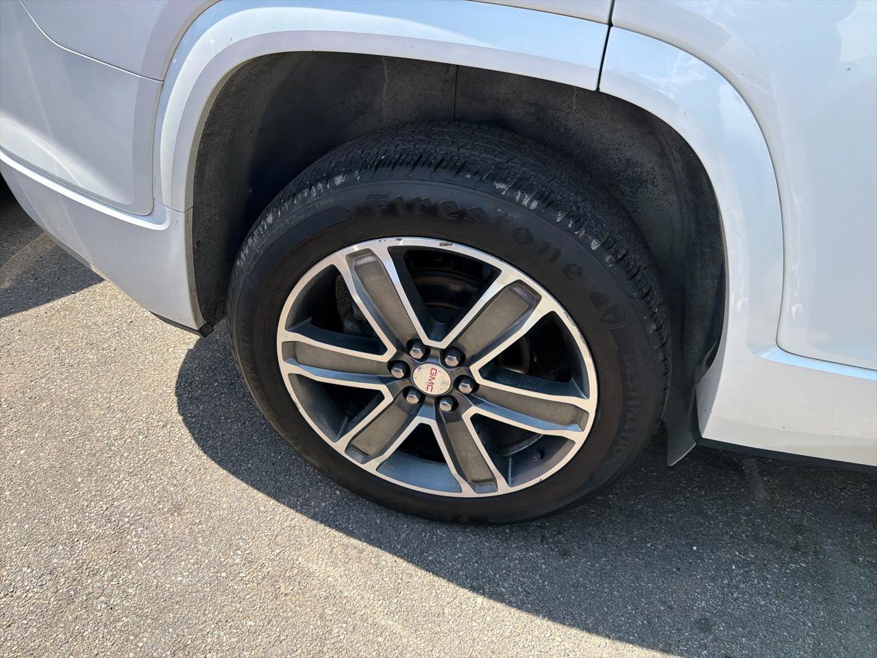 Used 2017 GMC Acadia Denali w/ Technology Package AWD/4WD image 5