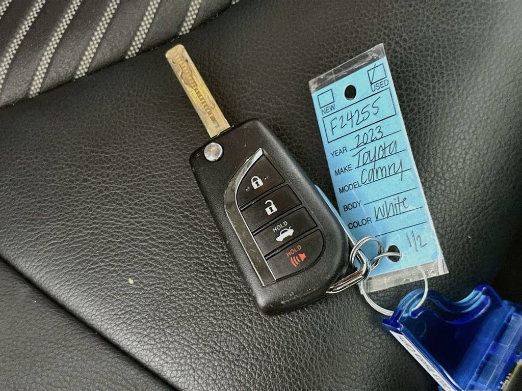 Used 2023 Toyota Camry SE FWD image 35
