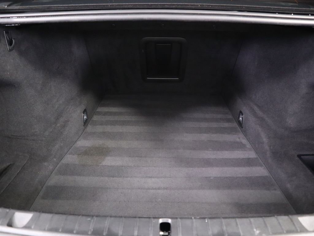 Used 2019 BMW 750i w/ Executive Package image 29
