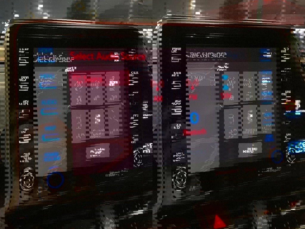 Used 2019 Toyota C-HR Limited image 22