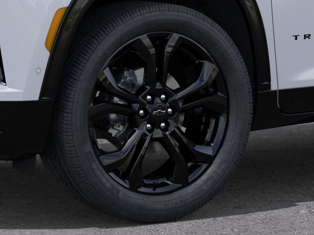 New 2027 Chevrolet Traverse RS w/ LPO, Floor Liner Package AWD/4WD image 9