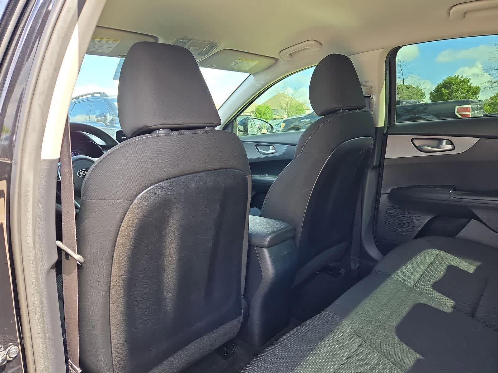 Used 2019 Kia Forte LXS FWD image 17