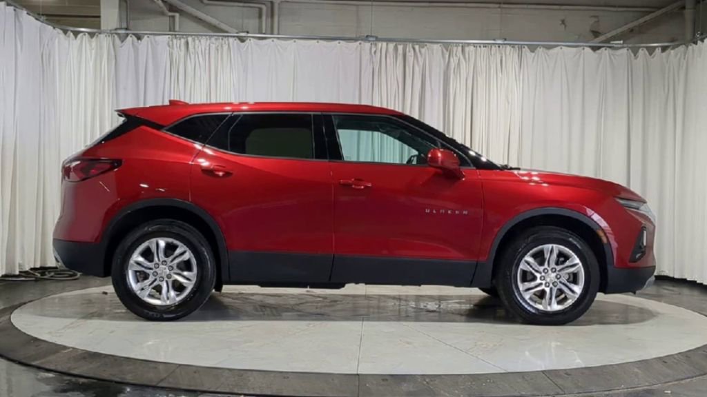 Used 2020 Chevrolet Blazer LT FWD image 11