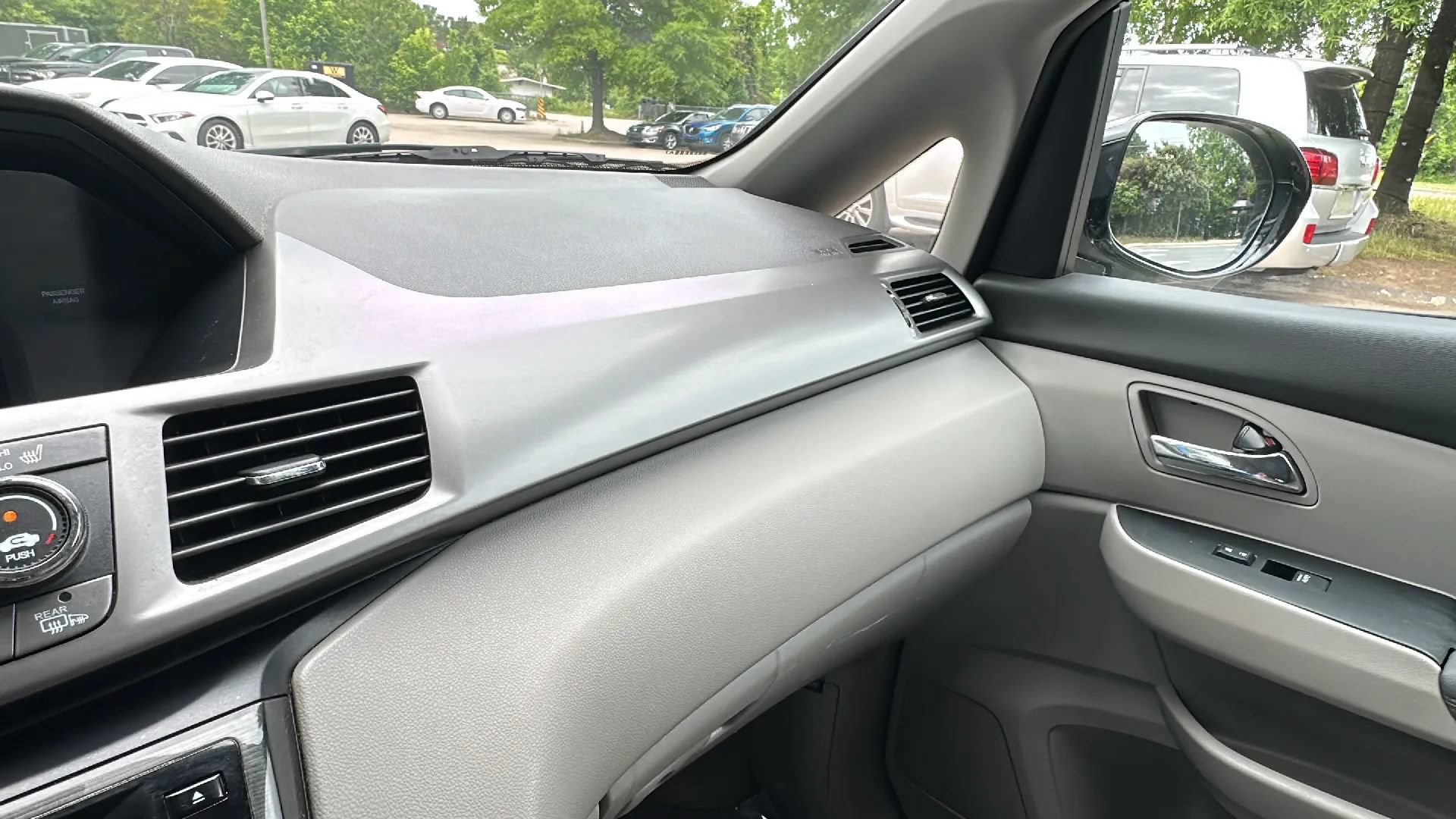 Used 2015 Honda Odyssey Touring image 45