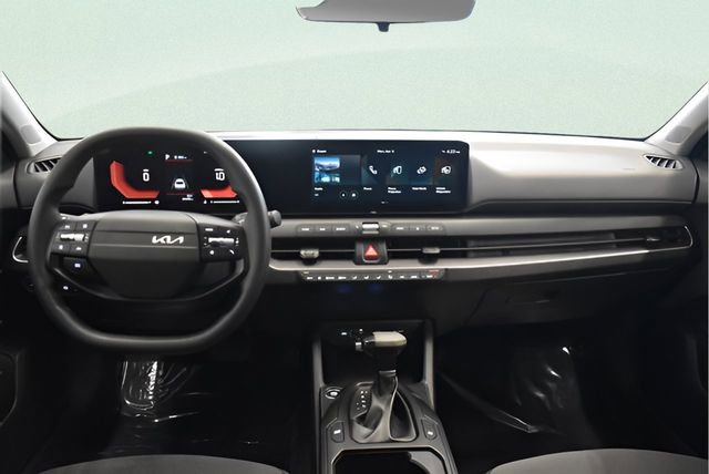 Used 2025 Kia K4 image 5