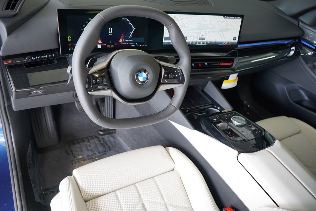 Used 2025 BMW 530i w/ Premium Package image 13