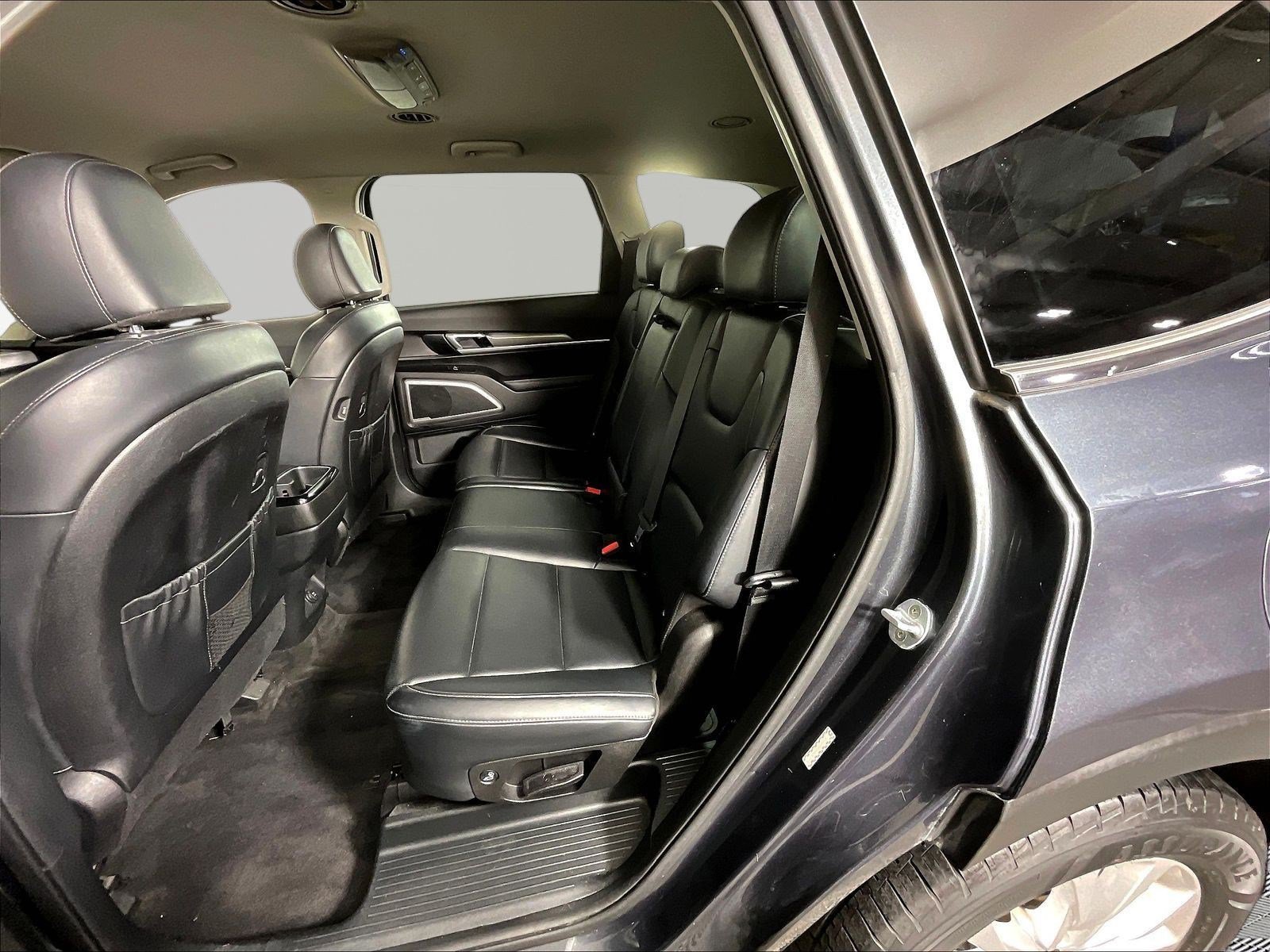 Used 2020 Kia Telluride LX AWD/4WD image 22