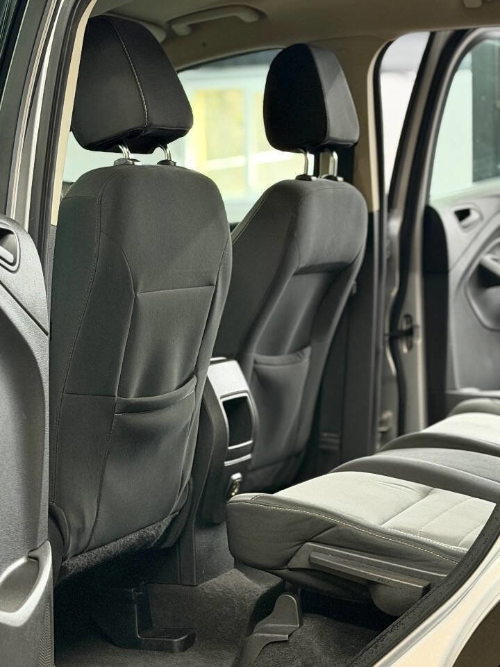 Used 2017 Ford Escape S image 7