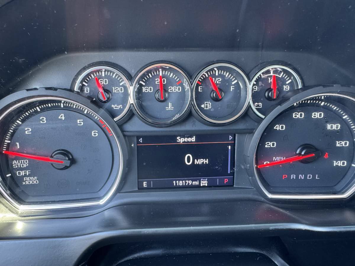 Used 2020 Chevrolet Silverado 1500 LT w/ Bed Protection Package AWD/4WD image 25