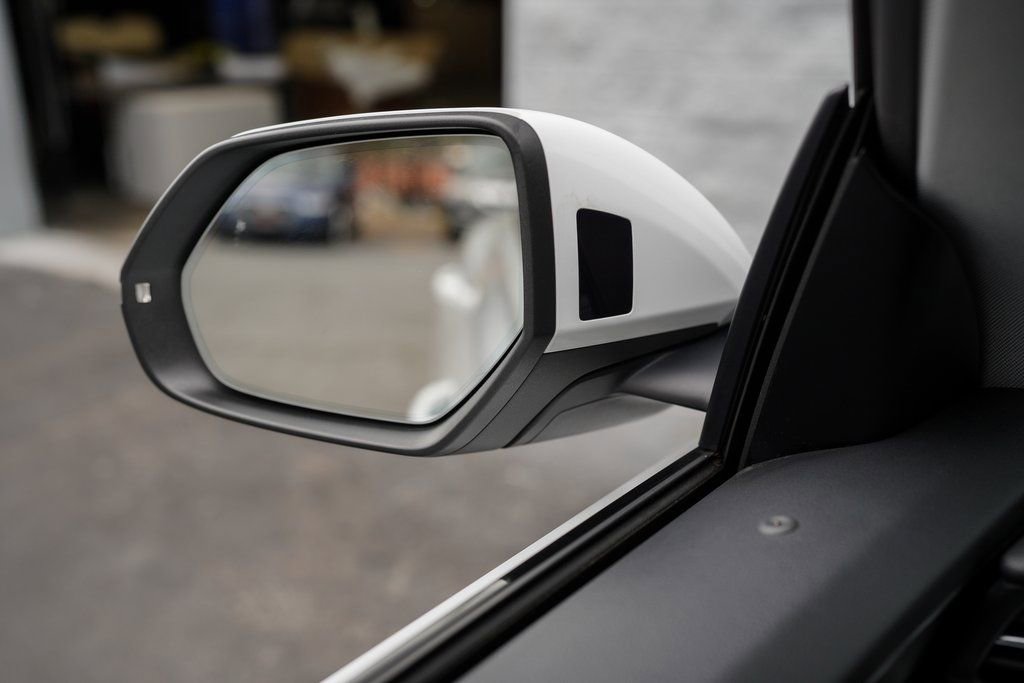 Used 2023 Audi Q8 Premium Plus w/ Premium Plus Package image 38