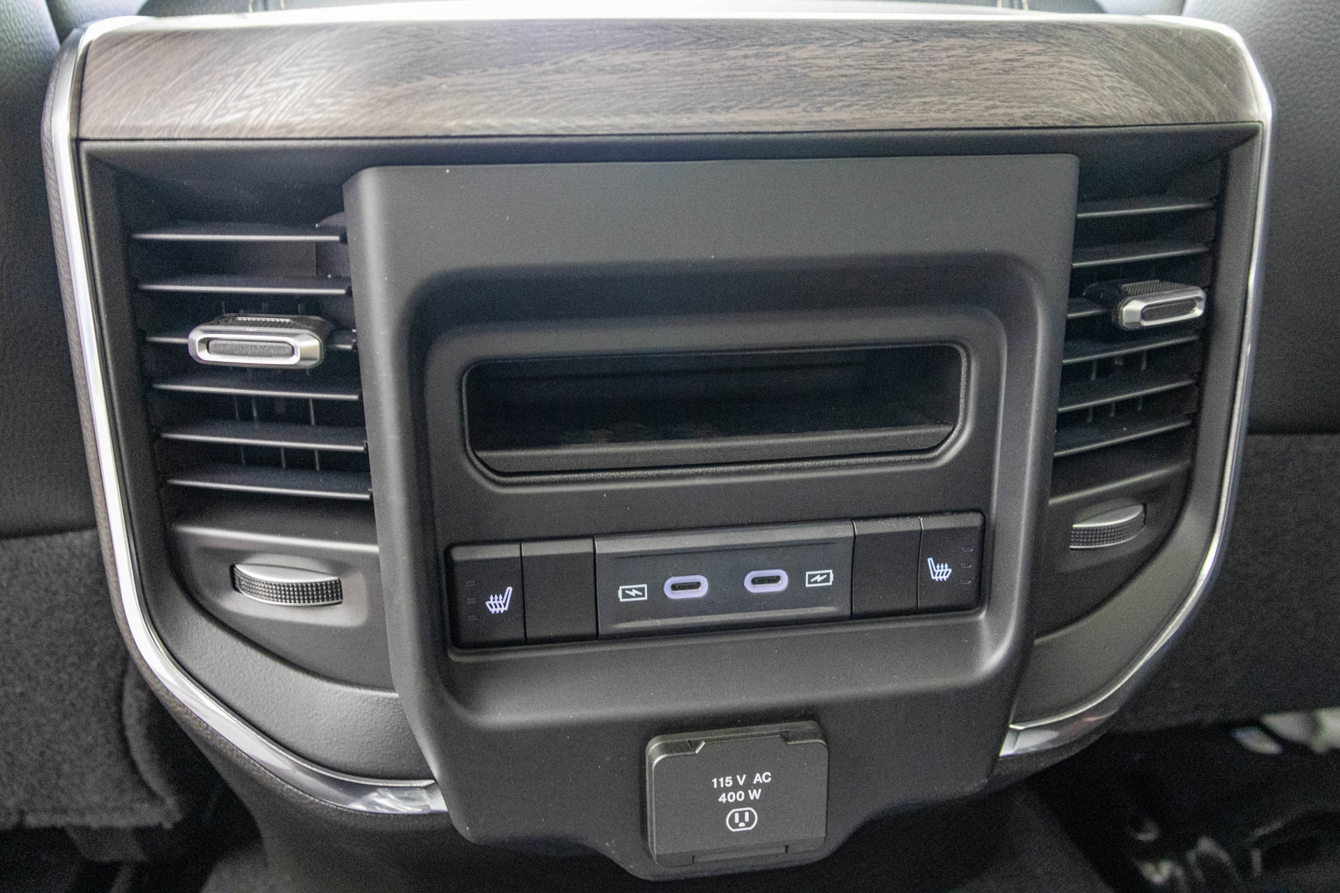 New 2026 RAM 3500 Laramie AWD/4WD image 45