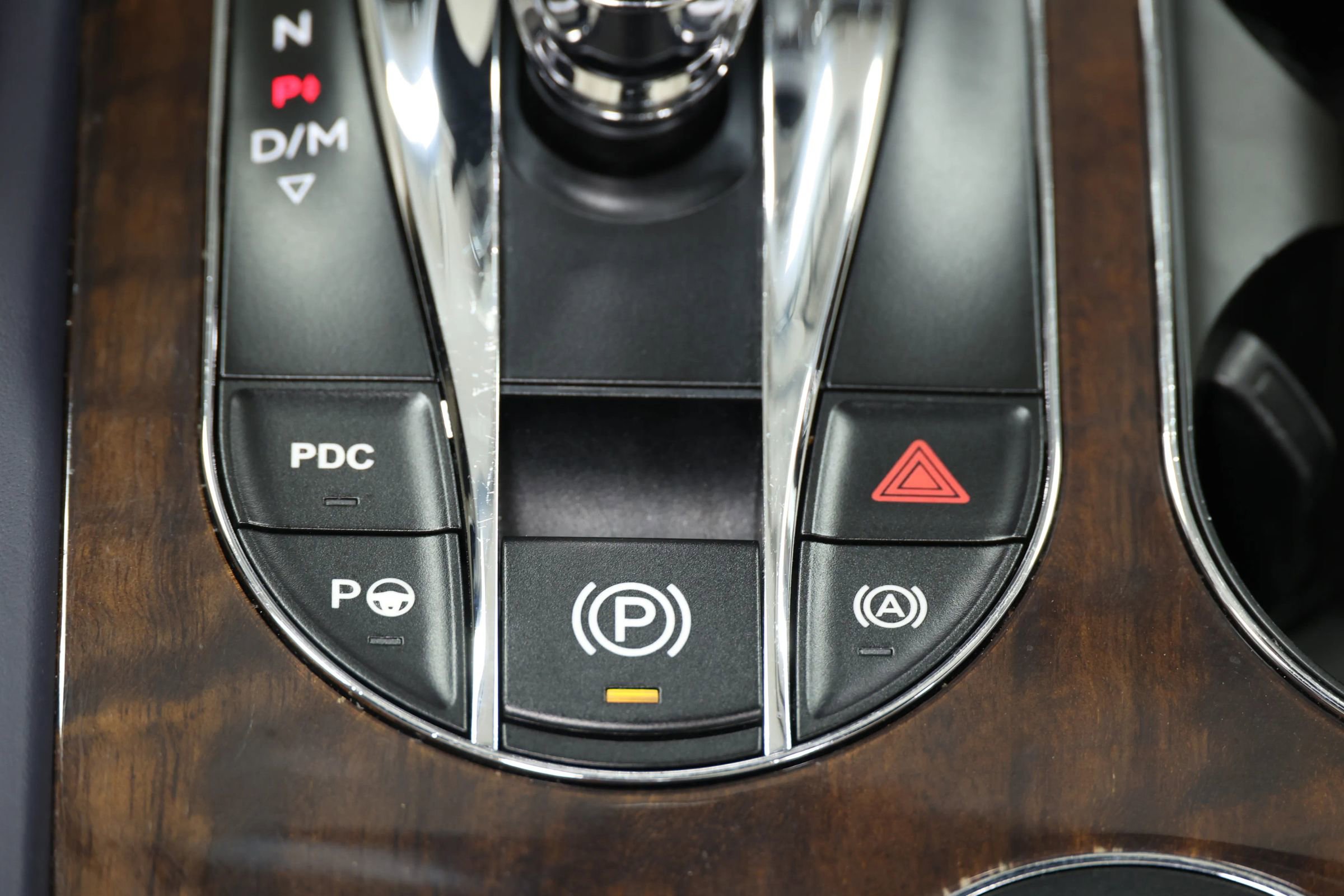 Used 2022 Bentley Bentayga image 53