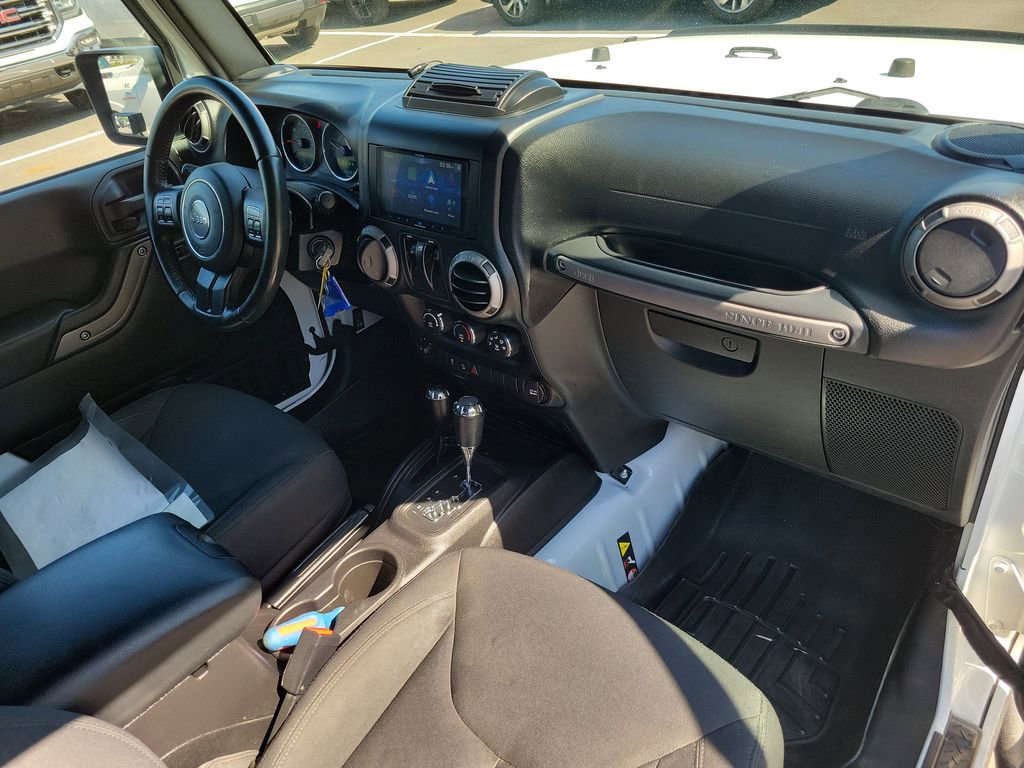 Used 2015 Jeep Wrangler Sport AWD/4WD image 35