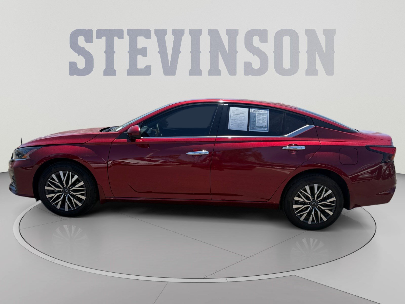 Used 2023 Nissan Altima 2.5 SV AWD/4WD image 2