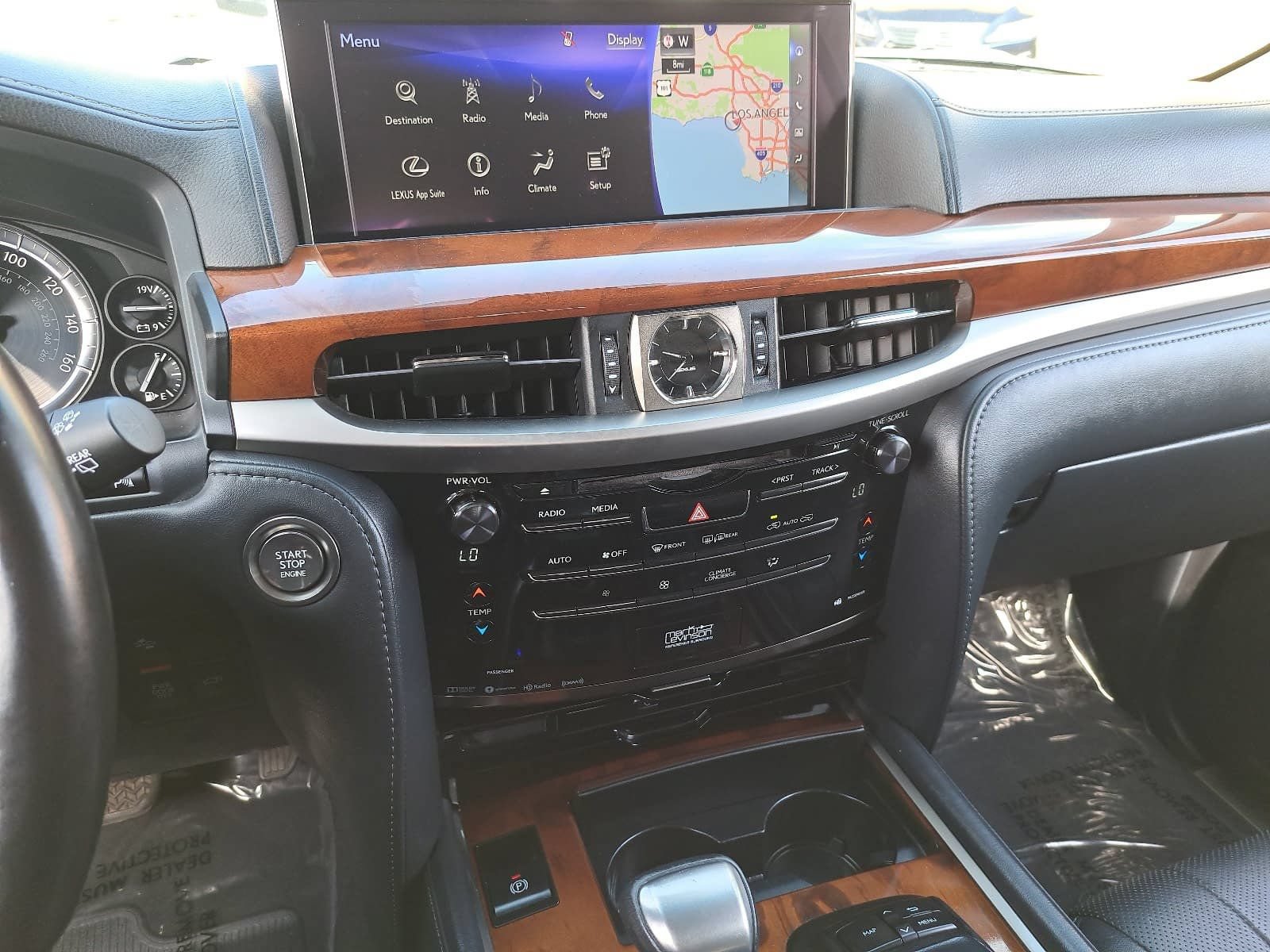 Used 2019 Lexus LX 570 4WD w/ Luxury Package image 22