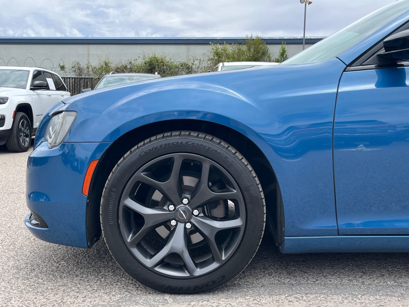 Certified 2020 Chrysler 300 Touring w/ Sport Appearance Package RWD image 11