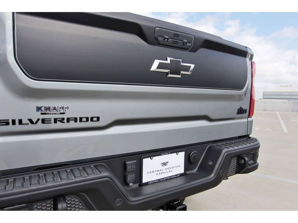 Used 2023 Chevrolet Silverado 1500 ZR2 w/ ZR2 Bison Edition image 29