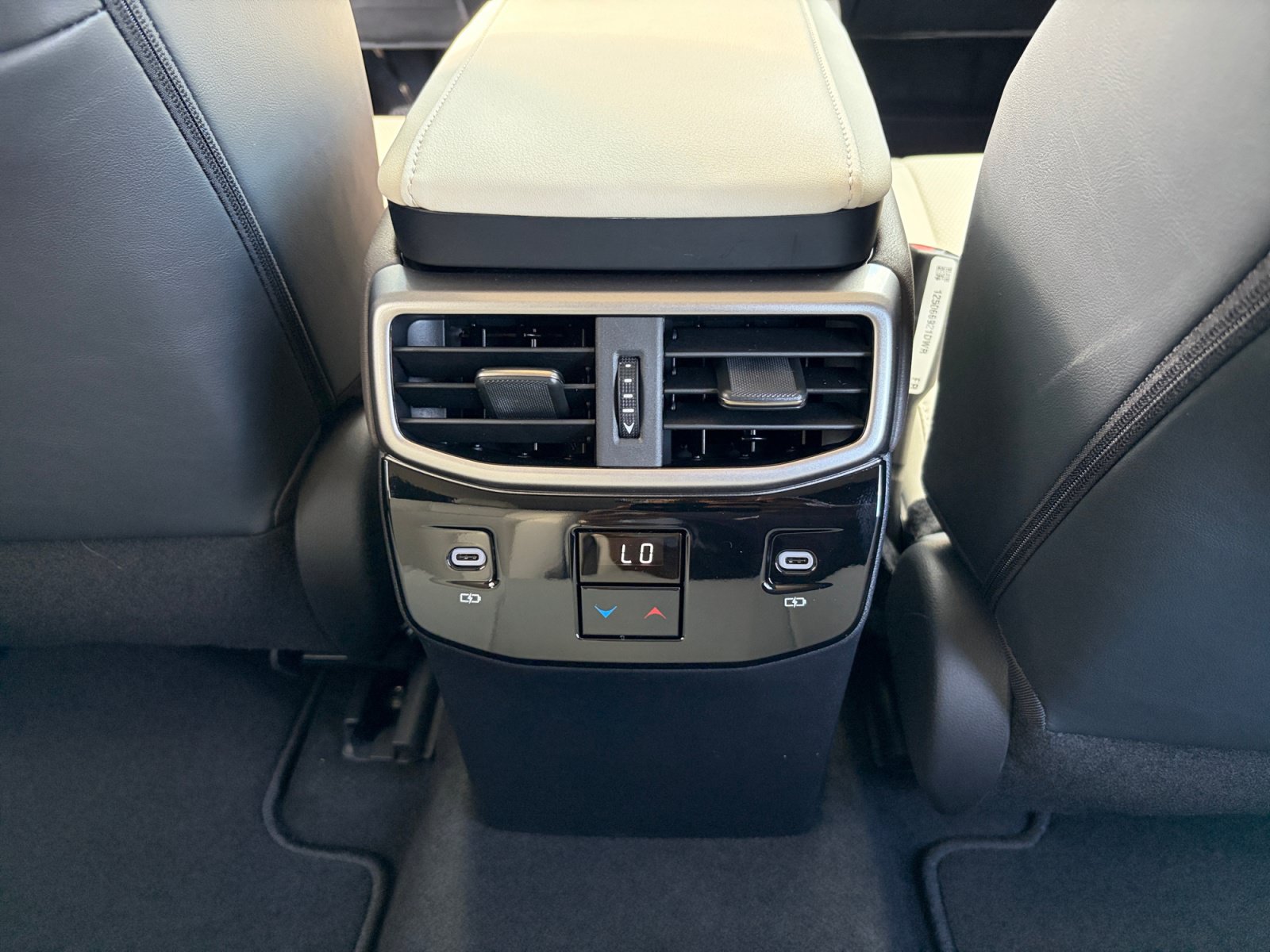 New 2026 Lexus RX 350 w/ Convenience Package AWD/4WD image 30