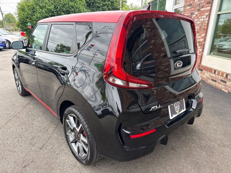 Used 2020 Kia Soul GT-Line FWD image 7