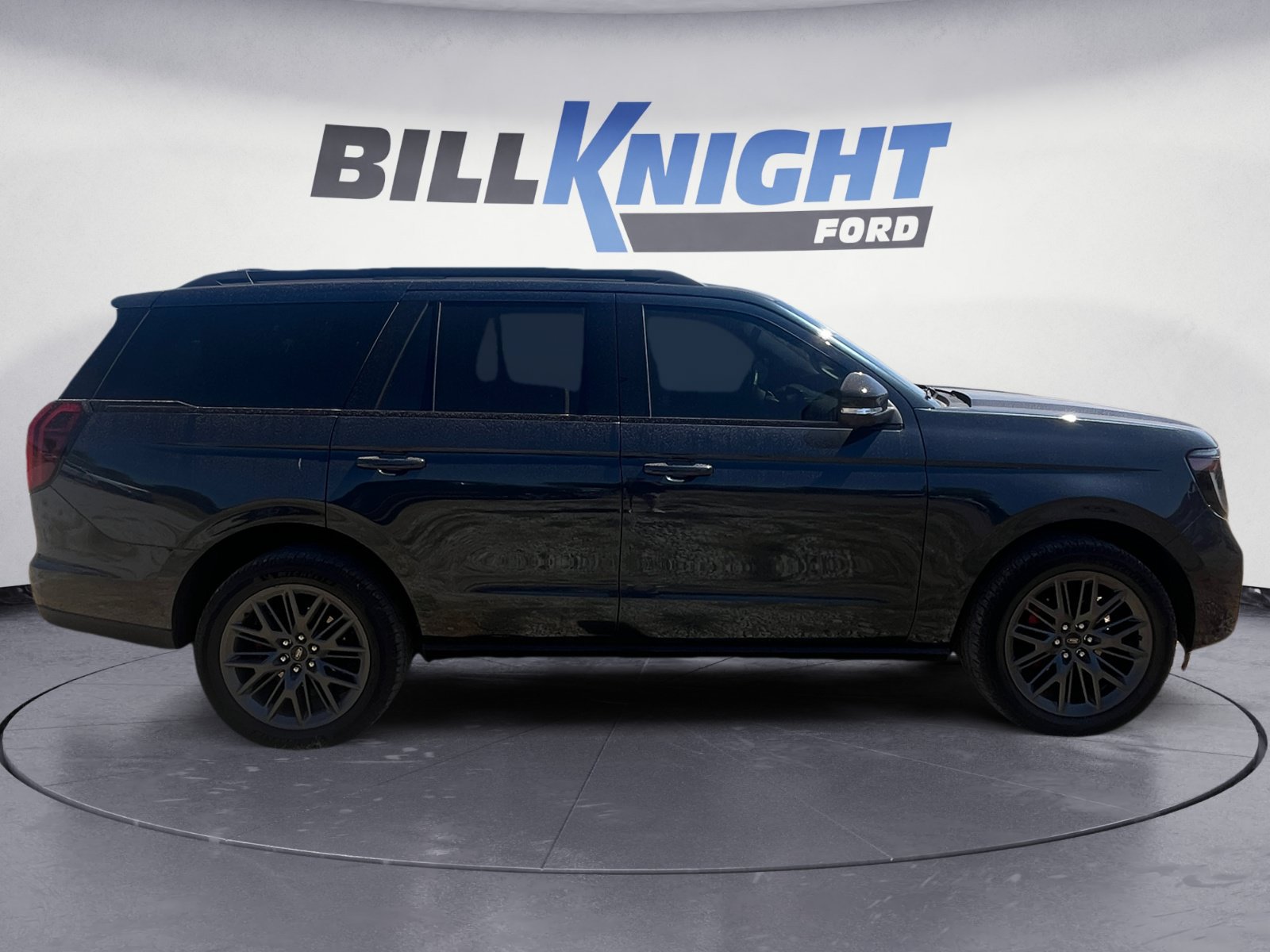 Certified 2025 Ford Expedition Platinum w/ Stealth Performance Package AWD/4WD image 6